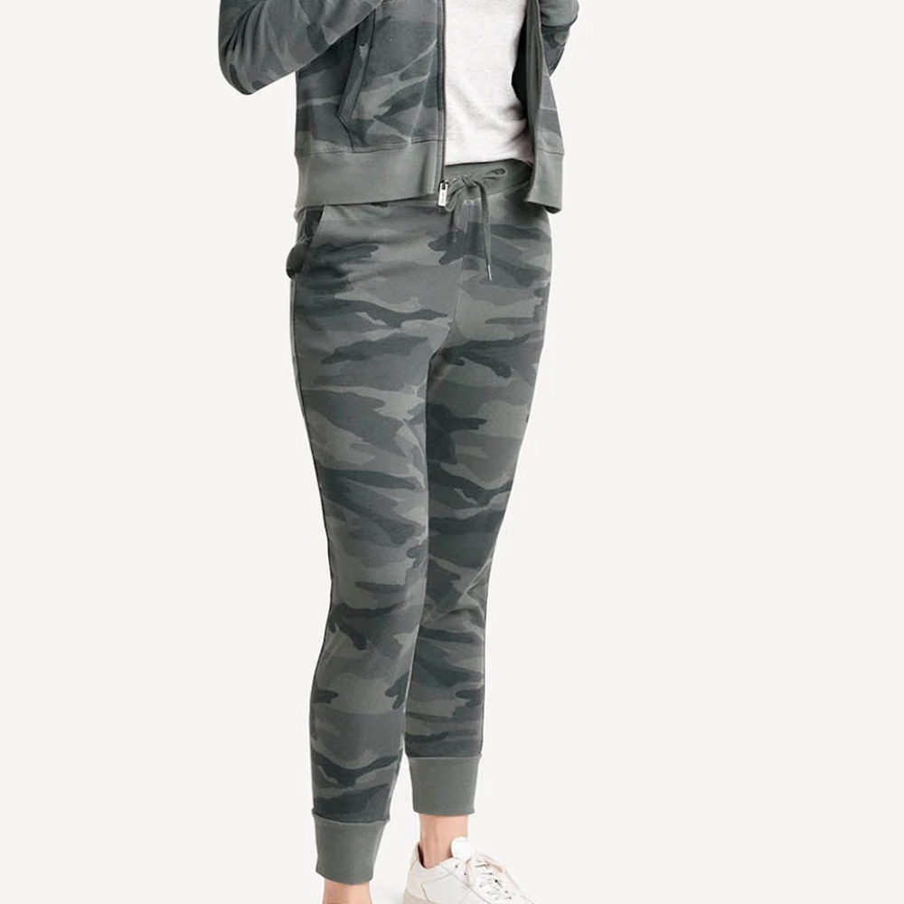 Splendid Camo Jogger Pant